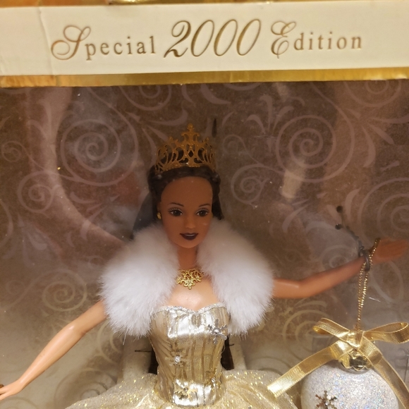2000 Collector's Edition Teresa Barbie - Picture 3 of 5